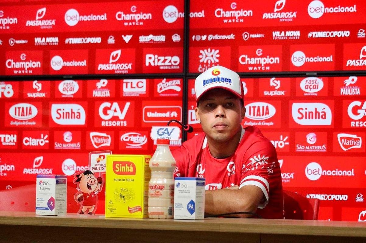 Matheus Souza, atacante (Vila Nova)