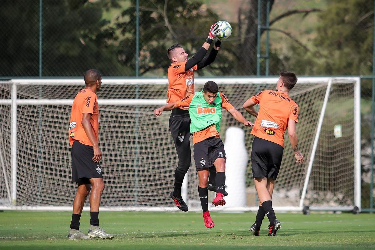 Veja fotos do jogo-treino do Atltico com o time sub-20