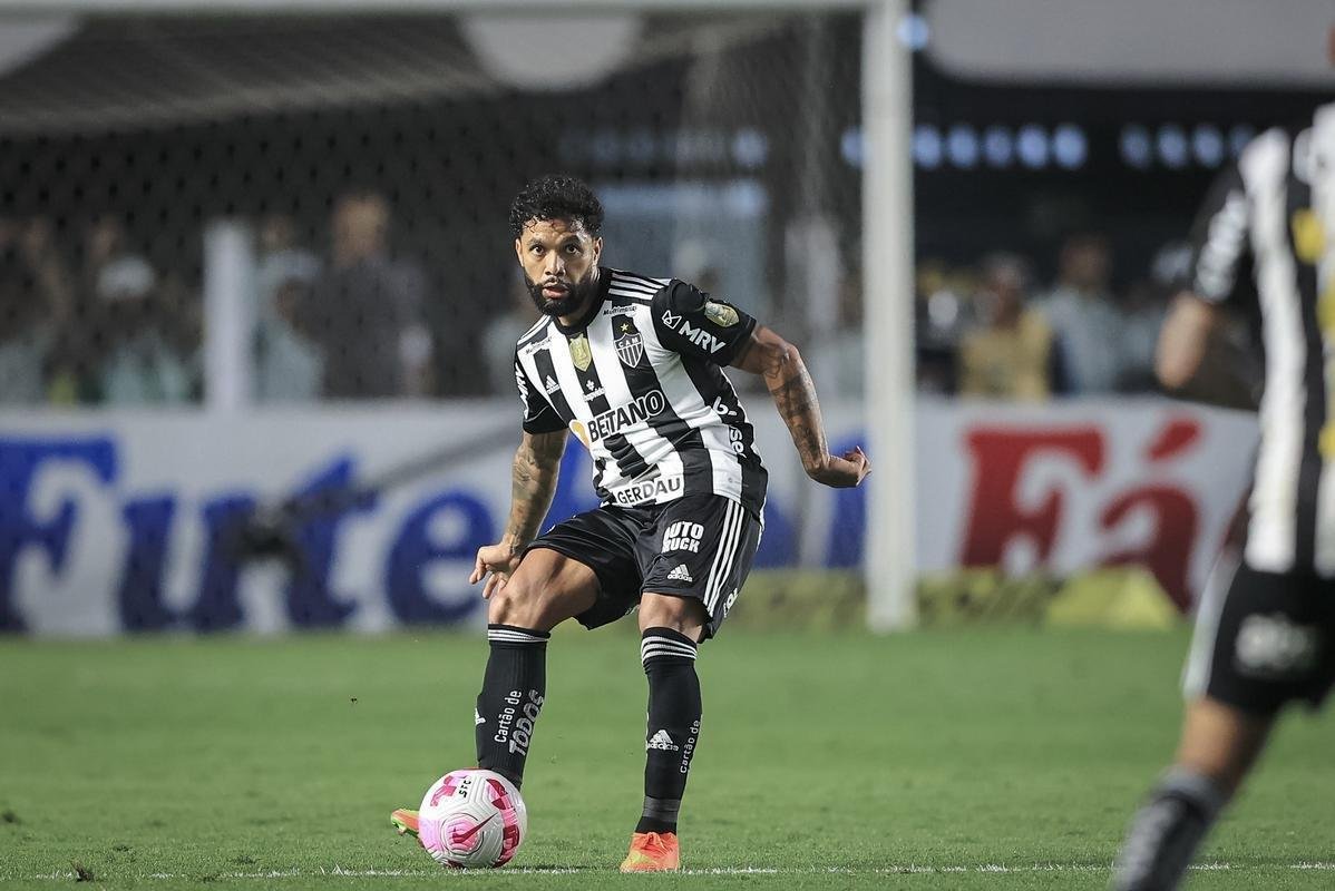 Fotos do jogo entre Santos e Atltico na Vila Belmiro, em Santos, pela 30 rodada do Campeonato Brasileiro