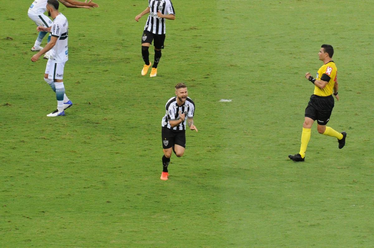 Imagens do jogo entre Atlético e Coritiba, pela 27ª rodada da Série A do Campeonato Brasileiro, no Mineirão