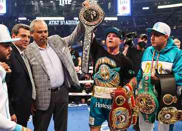 Mexicano fatura o cinturão da Organização Mundial de Boxe