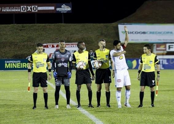 Cruzeiro buscou empate no fim da partida contra o Patrocinense 
