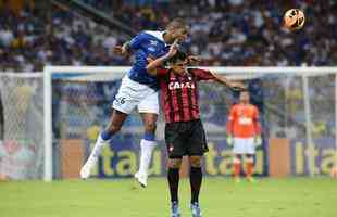 Cruzeiro venceu o Atltico-PR por 1 a 0