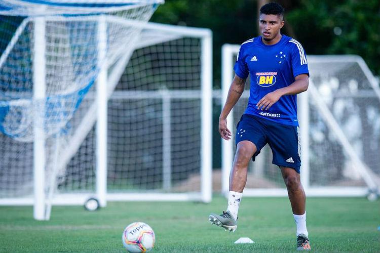 Depois de rescindir contrato com Cruzeiro, 