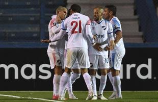 Nacional-URU (Grupo F)