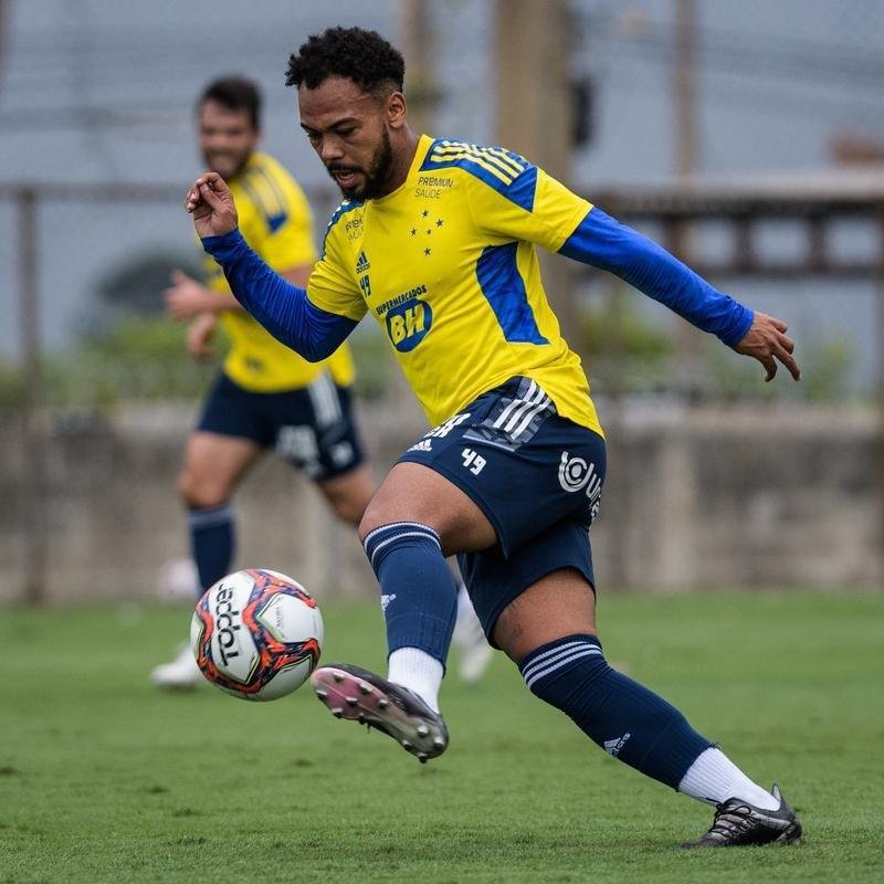 Fotos do treino do Cruzeiro desta segunda-feira (18/10)