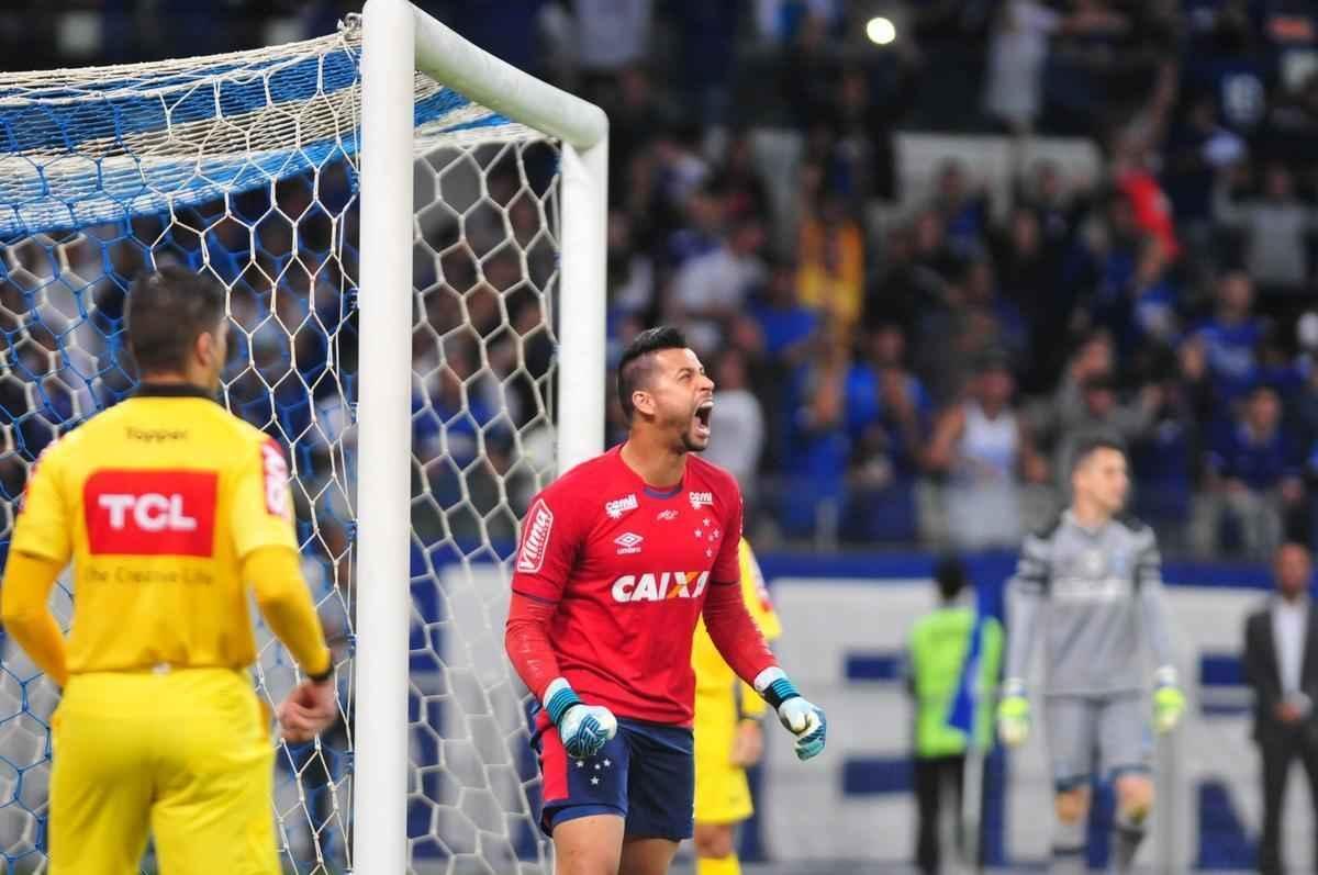 Cruzeiro venceu pnaltis com gols de Rafael Sobis, Raniel e Thiago Neves; Fbio pegou pnalti de Luan