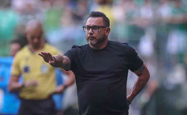 Turco Mohamed valorizou ponto conquistado fora de casa contra o Palmeiras