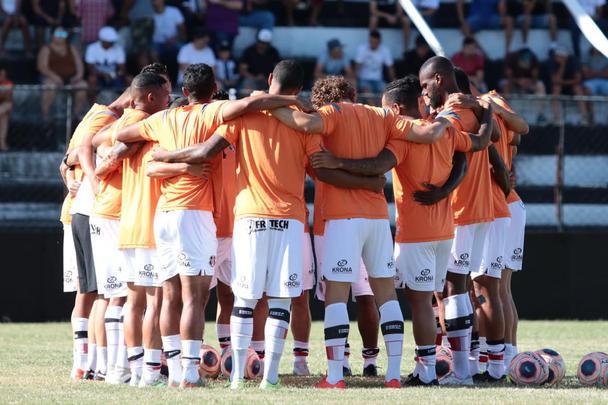Equipes se enfrentaram em jogo que fora adiado da quarta rodada, no estádio Lacerdão, e ficaram no 0 a 0