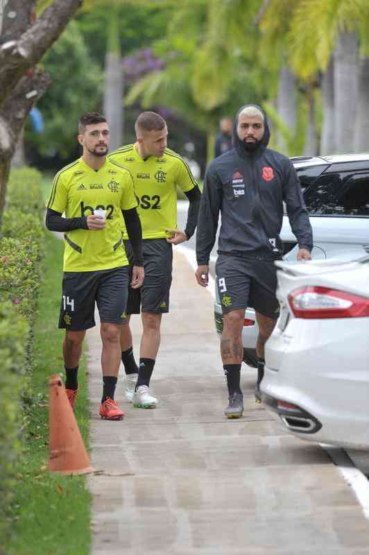 Para treino do Flamengo, Arrascaeta retornou  Toca da Raposa II pela primeira vez aps deixar o Cruzeiro