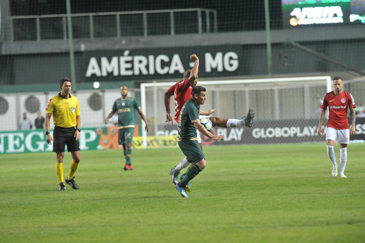 Fotos do jogo entre Amrica e Internacional, no Independncia, pela 15 rodada do Campeonato Brasileiro