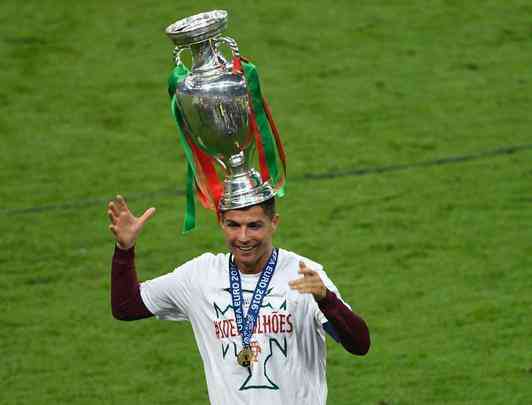 França 'quebra' CR7, mas 'invencível' Portugal faz na prorrogação