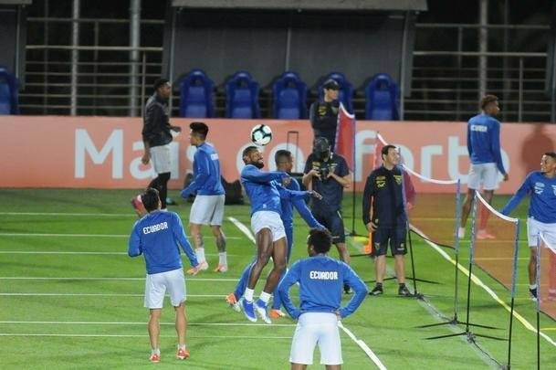 Seleo Equatoriana treinou pela primeira vez em BH, no Sesc Venda Nova