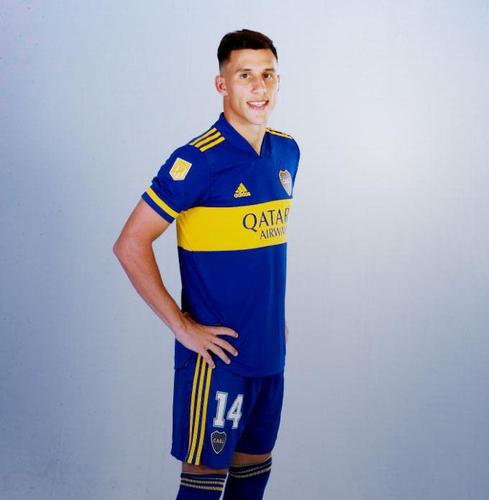 Nicolás Capaldo - Lateral-direito/zagueiro deve ser vendido pelo Boca Juniors