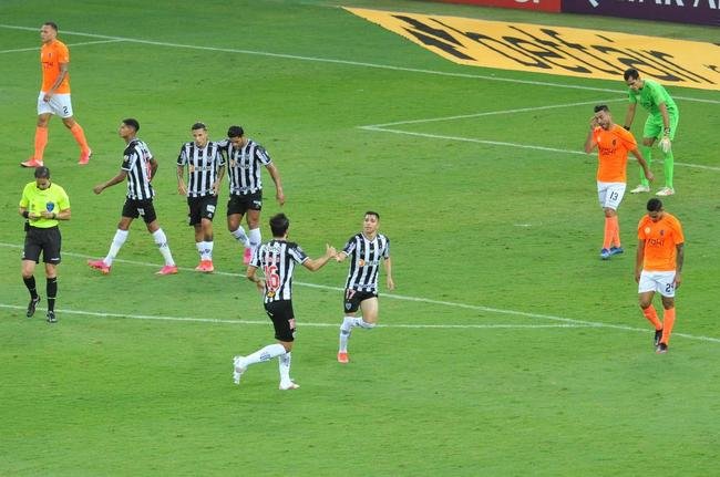 Fotos do jogo entre Atltico e La Guaira, da Venezuela, no Mineiro, em Belo Horizonte, pela ltima rodada do Grupo H da Copa Libertadores