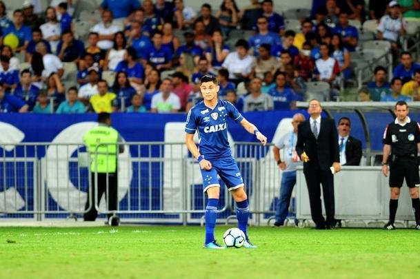 Fotos de Cruzeiro 2x2 Ava, no Mineiro, pela 35 rodada do Campeonato Brasileiro