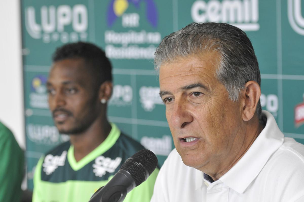 Marquinhos, de 28 anos,  o nono reforo do Amrica para temporada 2018