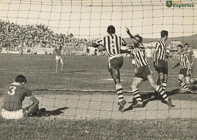 Rivalidade entre Cruzeiro e Atltico cresceu a partir nos anos 1940