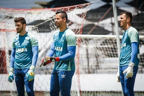 Fotos do último treinamento do Cruzeiro no Estádio do Arruda, no Recife, antes de jogo contra o Sport