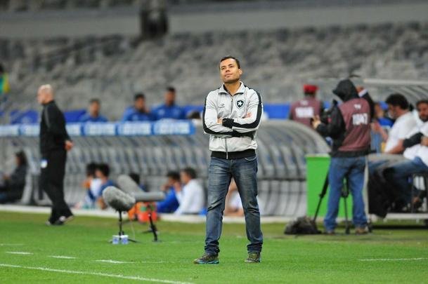 Fotos do jogo entre Cruzeiro e Botafogo, pela Copa do Brasil, no Mineiro