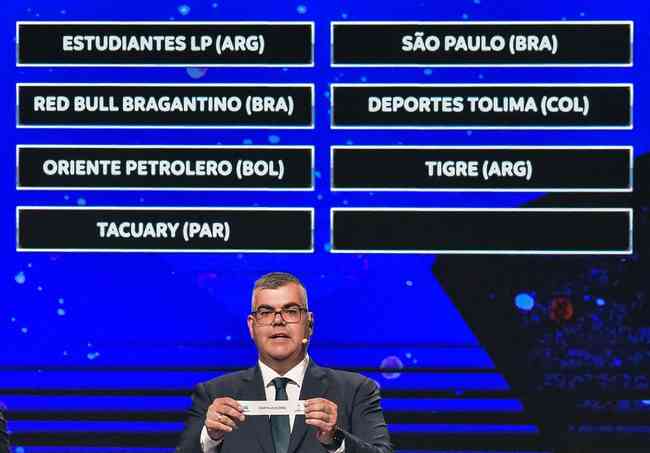 Fotos del sorteo de la Copa Libertadores y Copa Sudamericana en la sede de la Conmebol en Luque, Paraguay