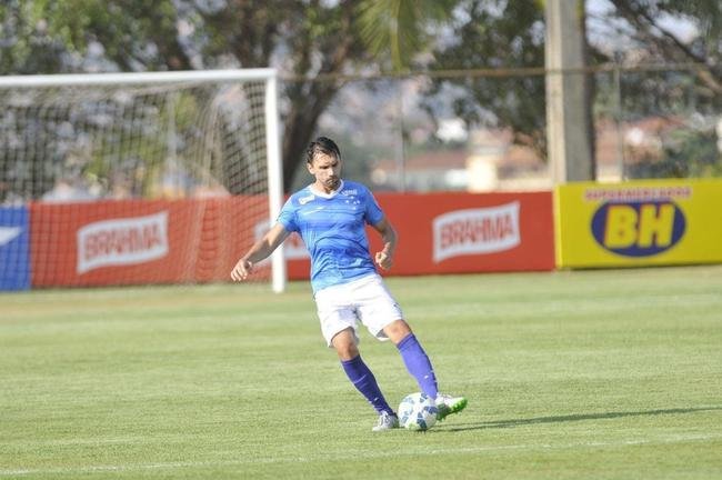 Paulo Andr (zagueiro) - contratado do Shanghai Shenhua, da China, fez 31 jogos pelo Cruzeiro em 2015 e no marcou nenhum gol. Hoje, aos 37 anos,  diretor de futebol do Athletico Paranaense.