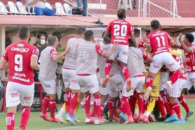 14 - VILA NOVA: 12 pontos