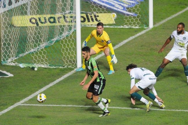 Amrica e Gois se enfrentaram no Independncia, pela 15 rodada da Srie A do Campeonato Brasileiro