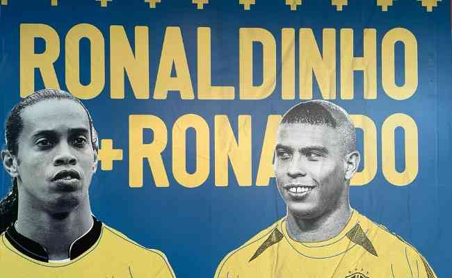 Ronaldinho Gacho e Ronaldo so homenageados em instalaes no espao da Conmebol no Catar