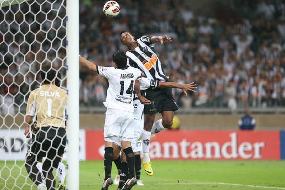 Imagens da partida final da Libertadores entre Atltico e Olimpia