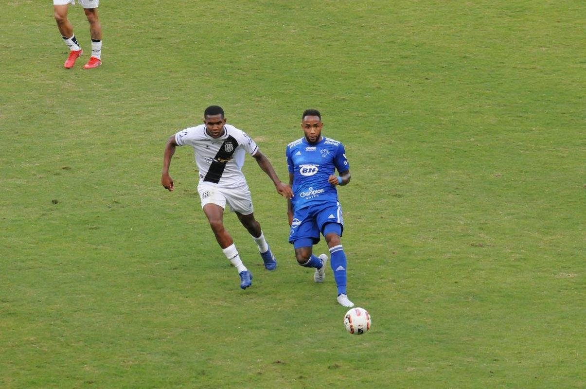 Fotos do jogo entre Cruzeiro e Ponte Preta, no Mineiro, em Belo Horizonte, pela 13 rodada da Srie B do Brasileiro
