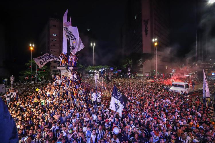 Bastidores da festa do Atlético em comemoração ao título brasileiro