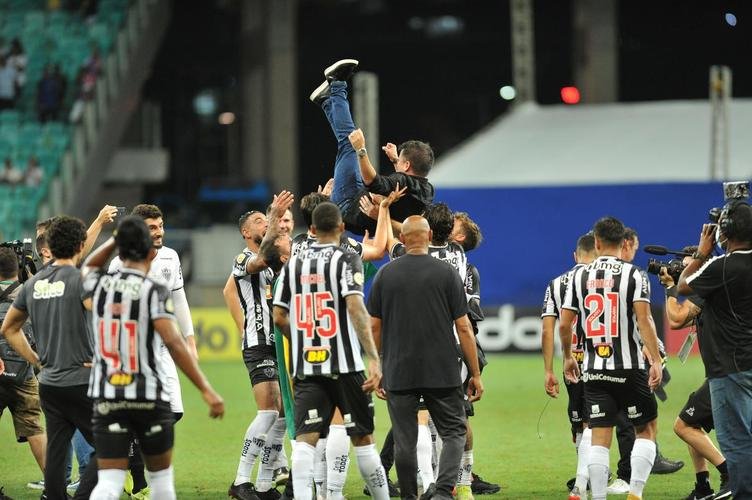 Fotos da festa do Atltico na Fonte Nova, em Salvador, com a vitria por 3 a 2 sobre o Bahia, de virada. Galo chega ao bicampeonato brasileiro aps 50 anos.