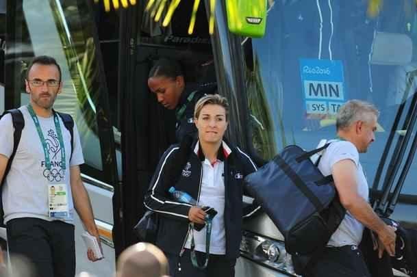 Jogadoras treinaram na Toca da Raposa II antes na estreia no Mineiro, marcada para quarta