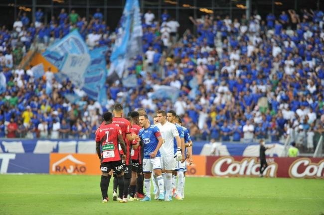 Fotos do jogo entre Cruzeiro e Pouso Alegre