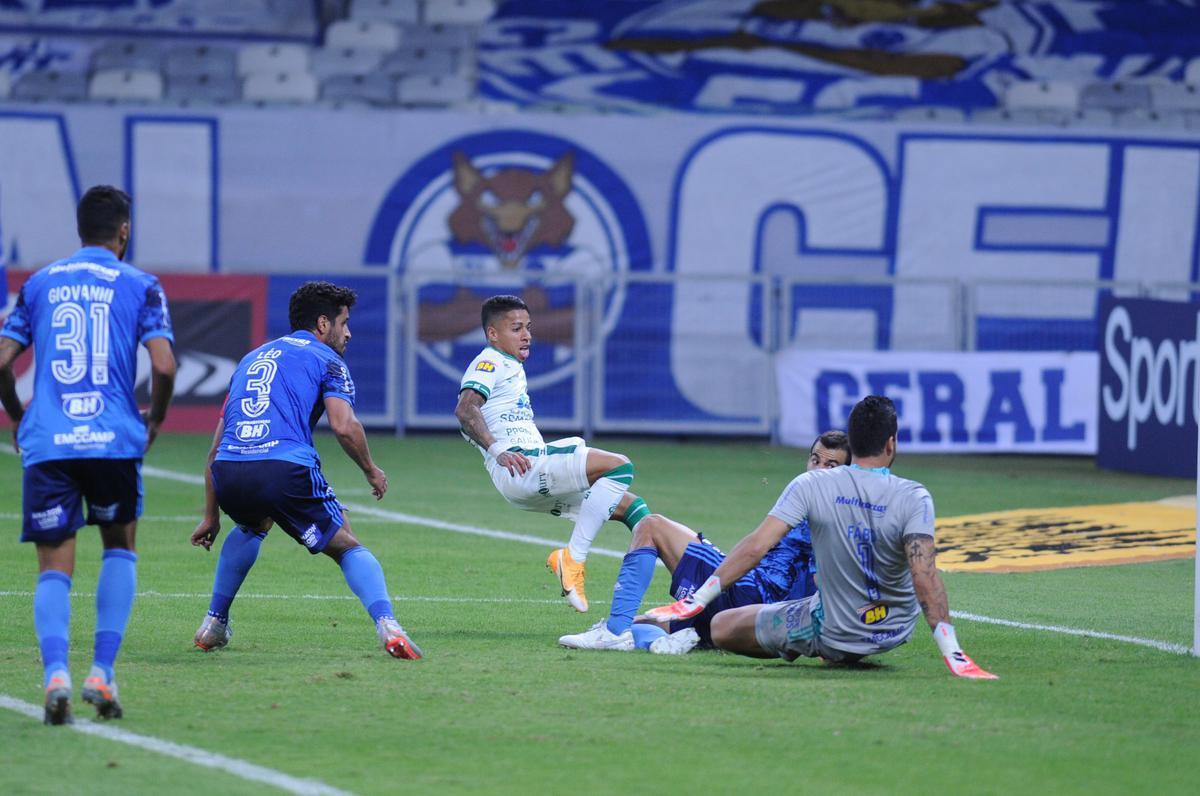 6ª rodada - Cruzeiro 1x2 América, 30/8, no Mineirão - 14º lugar, com 4 pontos.