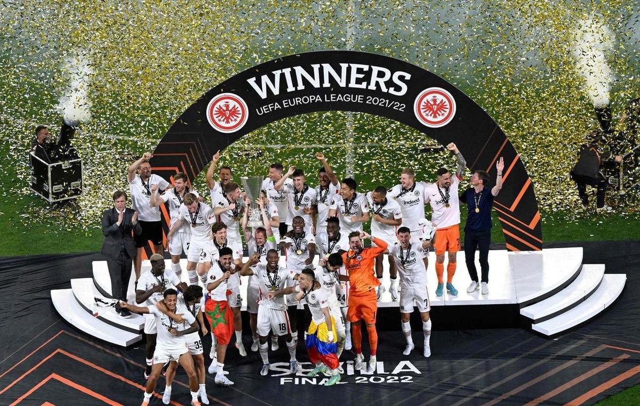 Eintracht bate o Rangers nos pnaltis, em Sevilla, e fatura a Liga Europa 