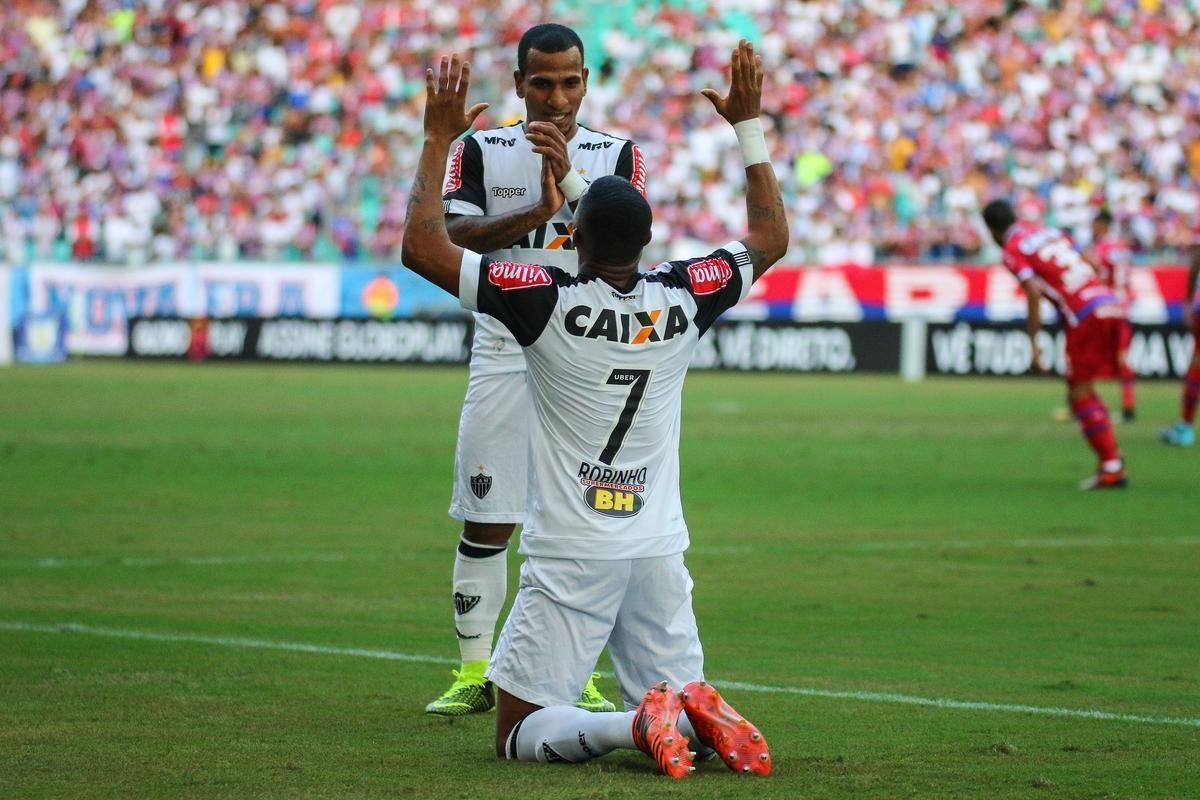 Bahia e Atltico travaram bom duelo que terminou empatado por 2 a 2 na Arena Fonte Nova