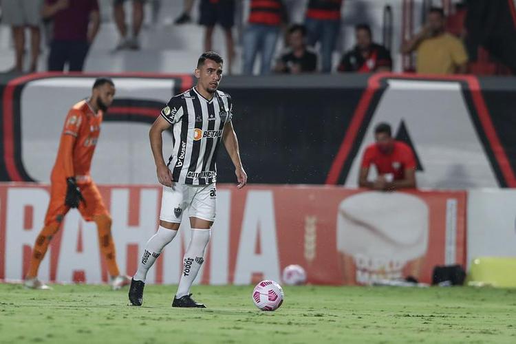 Veja as fotos do confronto entre Atlético-GO e Atlético, no estádio Antônio Accioly, em Goiânia, pela 27ª rodada da Série A do Brasileirão.