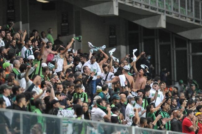 Fotos da vitória do América sobre o Botafogo, por 3 a 0, no Independência, em Belo Horizonte, pelas oitavas de final da Copa do Brasil. Wellington Paulista, Danilo Avelar e Alê marcaram os gols da vitória do Coelho no Horto
