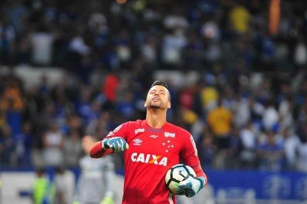 Cruzeiro venceu pnaltis com gols de Rafael Sobis, Raniel e Thiago Neves; Fbio pegou pnalti de Luan