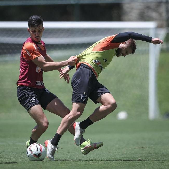 Atl�tico segue prepara��o para o cl�ssico; veja fotos