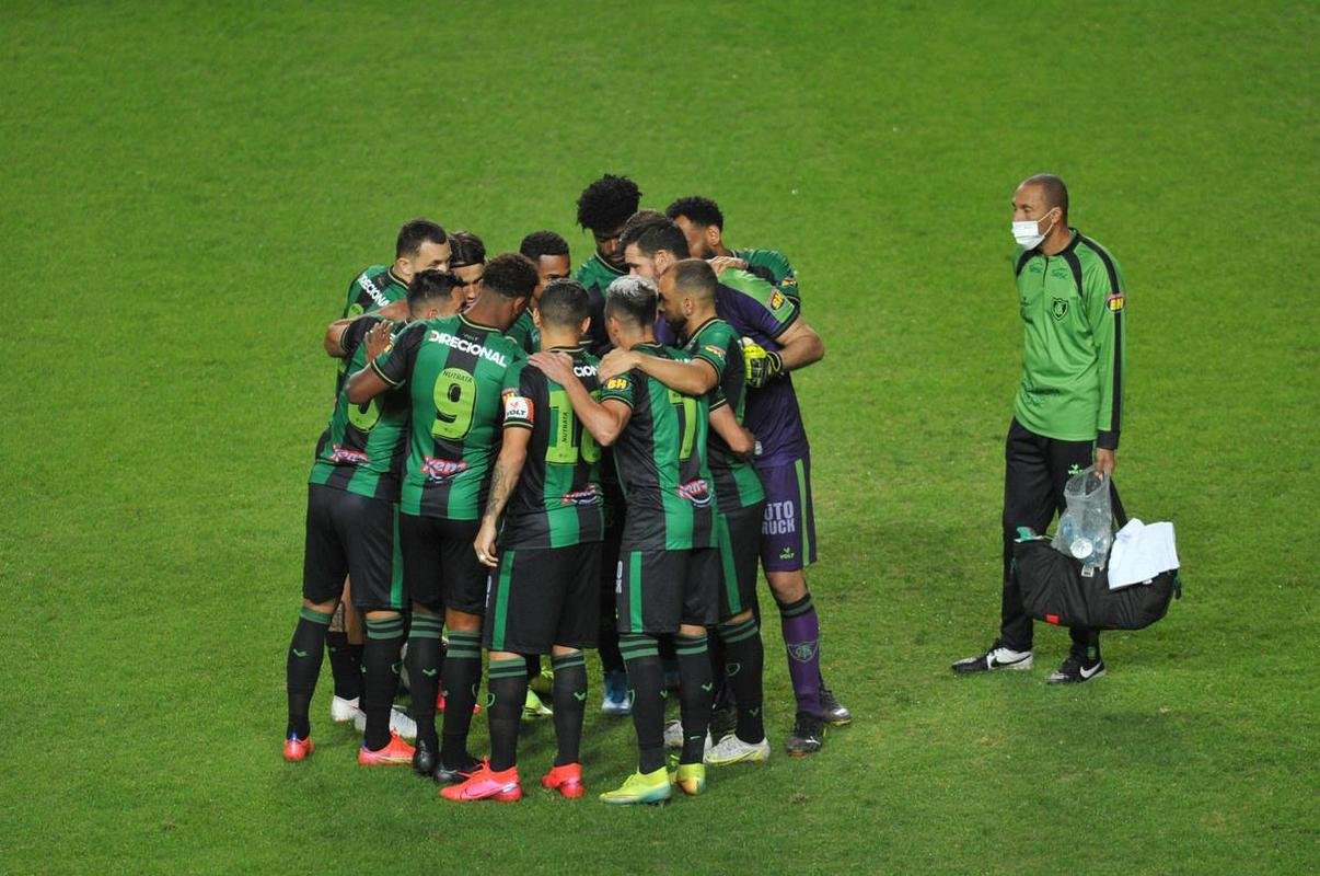 Fotos do jogo entre Amrica e Internacional, no Independncia, em Belo Horizonte, pela stima rodada da Srie A do Campeonato Brasileiro de 2021