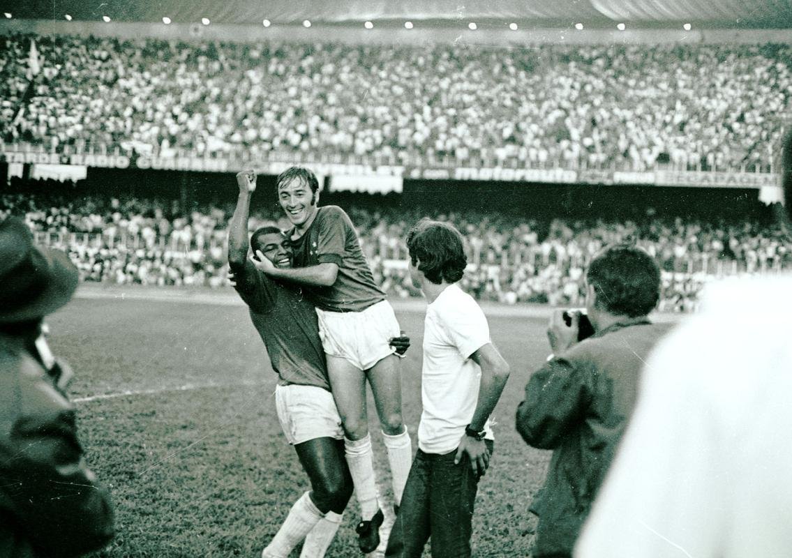 Nove ttulos - Pedro Paulo ( esquerda) (lateral-direito). Perodo: 1963 a 1974. Conquistas: Campeonato Mineiro (1965, 1966, 1967, 1968, 1969, 1972, 1973 e 1974). Campeonato Brasileiro (1966).