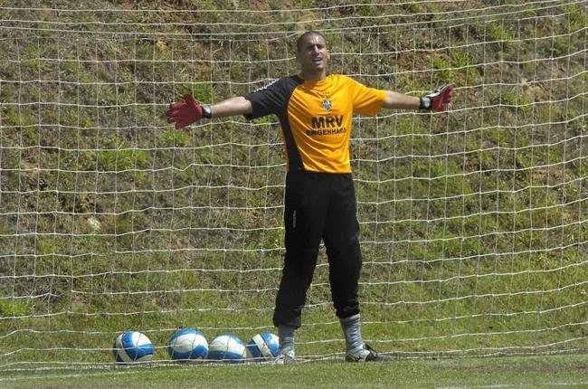 Juninho - 2007: chegou ao Atltico logo aps a venda de Diego Alves ao futebol espanhol. Ficou no clube por trs temporadas, mas no conquistou a confiana da torcida. Em 72 partidas, sofreu 80 gols.