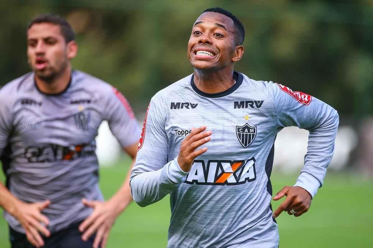 Tcnico Rogrio Micale comeou a montar time para encarar o Fluminense; Fred treinou entre os reservas