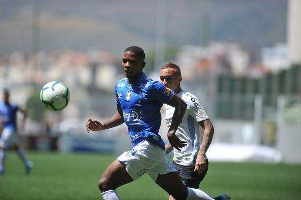 Lances da partida entre Cruzeiro e Grmio, no Independncia, pela 18 rodada do Campeonato Brasileiro