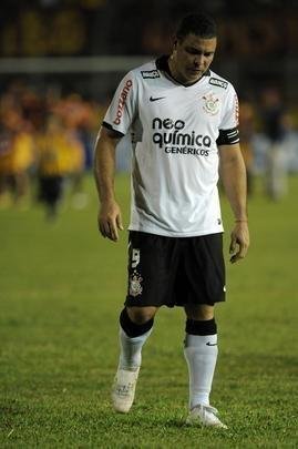 Com Corinthians eliminado precocemente da Copa Libertadores, Ronaldo decidiu encerrar a carreira