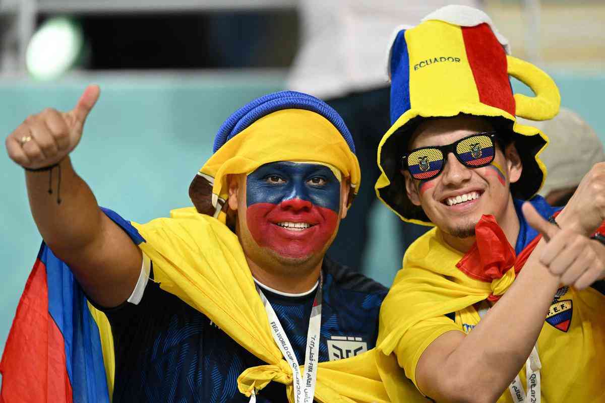 Equador e Senegal se enfrentaram no Khalifa International Stadium, pelo Grupo A da Copa do Mundo