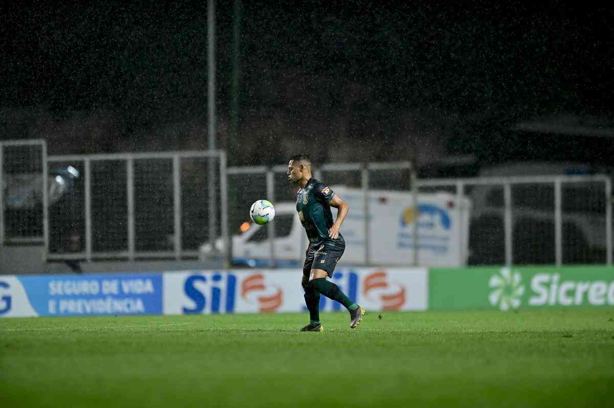 América-MG tem dois pênaltis no fim e vence o Inter em jogo polêmico pela  Copa do Brasil - Ecos da Noticia